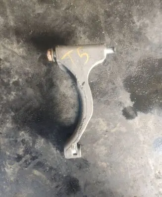 Volkswagen Transporter - Caravelle T5 A/C compressor mount bracket 070260885A