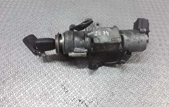 Toyota Avensis T250 Ignition lock 450200504