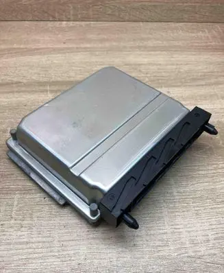 Volvo V70 Engine control unit/module ECU 08677708A 0281010319