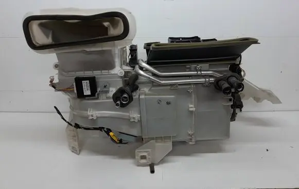 Toyota Prius (XW20) Interior heater climate box assembly 8705047100 8701047100