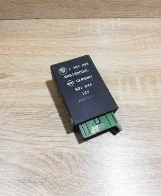 BMW 5 E34 Other relay 1384205