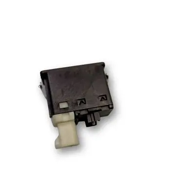 BMW 1 F52 USB socket connector 84109266607 9266607