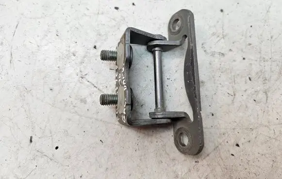 Subaru Forester SH Tailgate/trunk/boot hinge