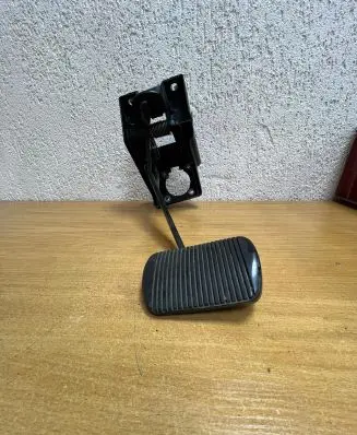 Jaguar XF X250 Brake pedal 8X232450AC 210911