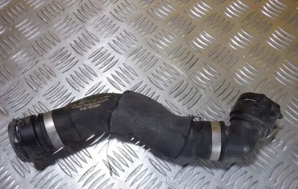 Audi Q7 4M Engine coolant pipe/hose 4M0122101AG