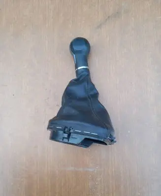 Seat Altea XL Gear lever shifter trim leather/knob 1p0711113A