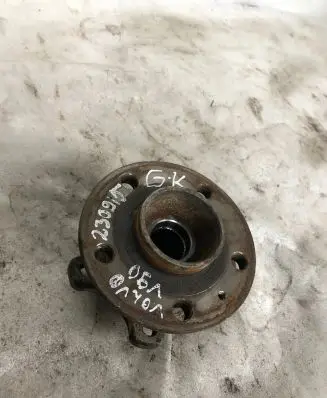 Volvo S90, V90 Rear wheel hub