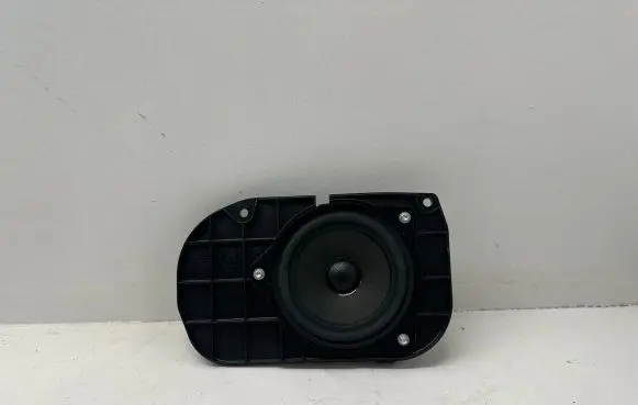 BMW 5 F10 F11 Parcel shelf speaker 9239184 05SEP11 16014910