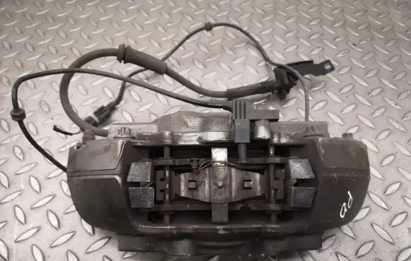 Mercedes-Benz A W176 Front brake caliper A1764210698