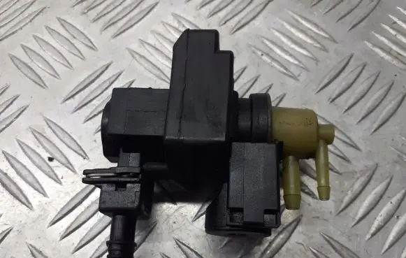Renault Scenic II - Grand scenic II Turbo solenoid valve