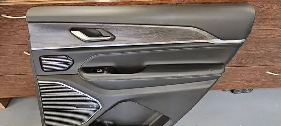 Jeep Grand Cherokee WL Rear door card panel trim 6XN48TX7AC 22501A