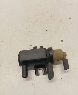 Mercedes-Benz C W205 Turbo solenoid valve A0091533128
