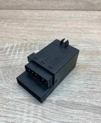 BMW 5 E34 Glow plug pre-heat relay 2243562 72RB500
