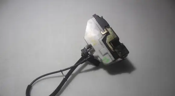 Citroen C3 Front door lock