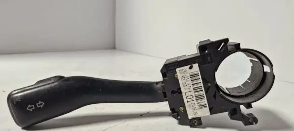 Volkswagen Golf IV Indicator stalk 8L0953513G 202852HTW