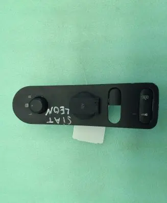 Seat Leon (1P) A set of switches 5P0863263