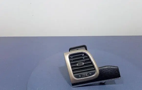 Jeep Grand Cherokee Dashboard side air vent grill/cover trim 00007406