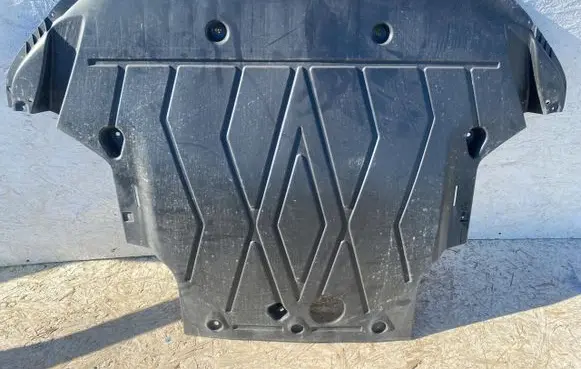 Volkswagen Transporter - Caravelle T7 Engine splash shield/under tray 7T0825453D