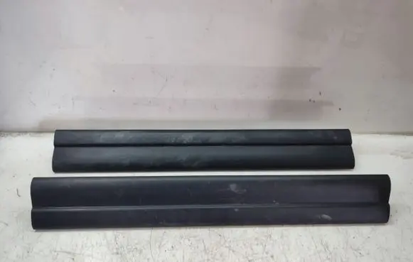 BMW X3 E83 Front sill trim cover 7051381