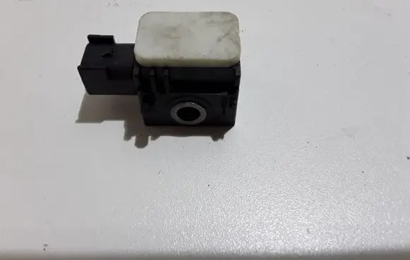 Hyundai Santa Fe Airbag deployment crash/impact sensor 959202B000