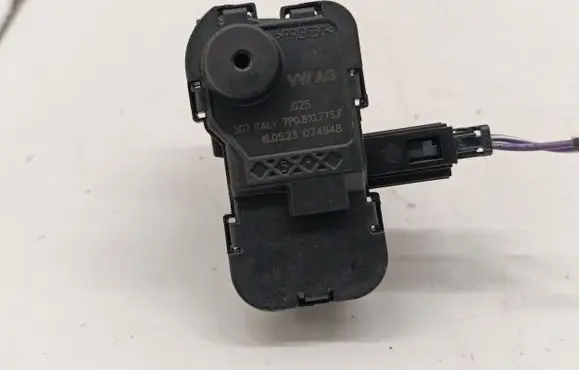 Volkswagen Taigo Fuel tank cap lock 7P0810773F