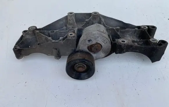 Generator/alternator bracket