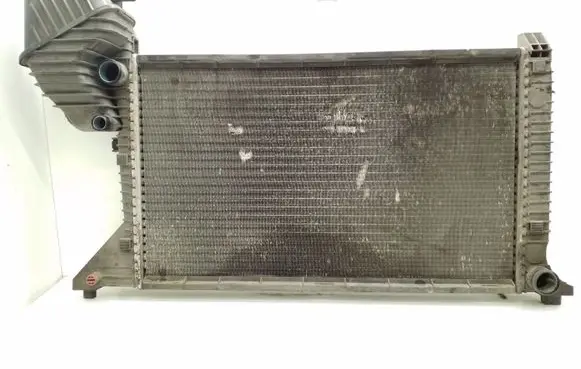 Mercedes-Benz Sprinter W901 W902 W903 W904 Coolant radiator A9015003500