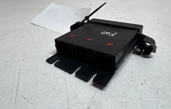 BMW 5 F10 F11 Current control relay 9153418