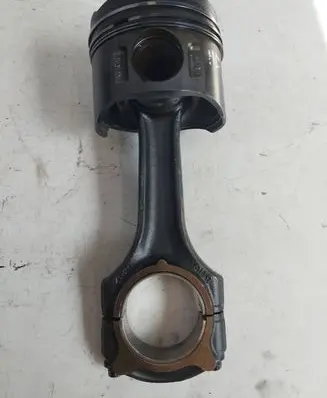 Mercedes-Benz E W210 Piston 8851 611