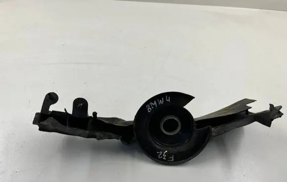 BMW 4 F32 F33 Engine compartment rubber 7255803