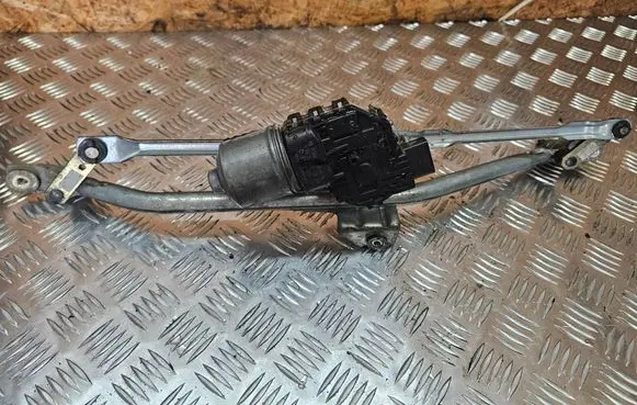 Front wiper linkage and motor