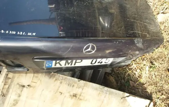 Mercedes-Benz E W210 Tailgate/trunk/boot lid