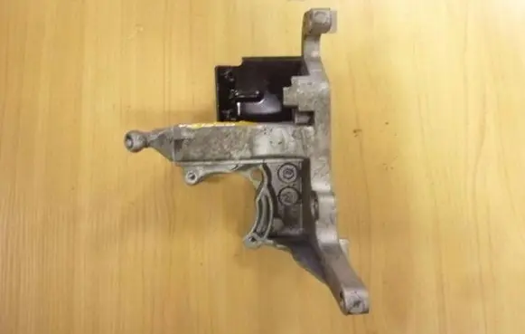 Ford B-MAX Engine mounting bracket AV6Q9B470BB VD1500