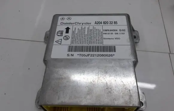 Mercedes-Benz C W204 Airbag control unit/module A204901270405