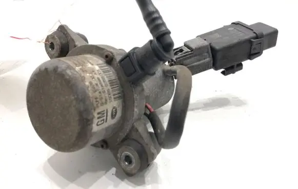 Opel Meriva B Vacuum pump 13443806