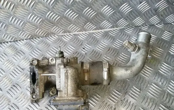 Toyota Auris E180 Throttle valve 261000N030
