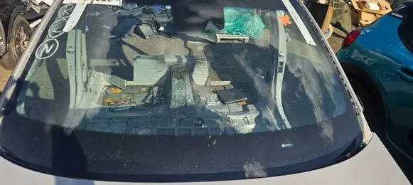 KIA Stinger Front windscreen/windshield window 