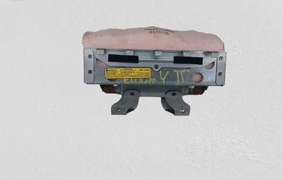 Toyota Yaris Passenger airbag 1034049