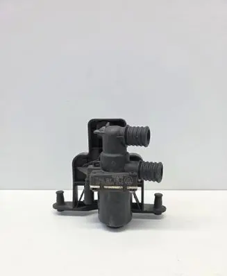 BMW 5 E60 E61 Coolant heater control valve 6920226 1147412174A