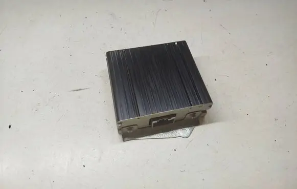 Chrysler Town u0026 Country V Sound amplifier 05026408AB