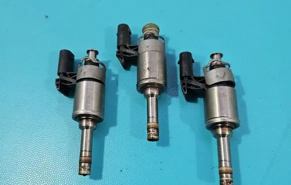 Skoda Octavia Mk3 (5E) Fuel injector 0261500248 IMPRK1583542
