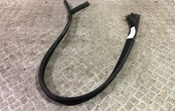 Mercedes-Benz E W238 Front door rubber seal A2386706800