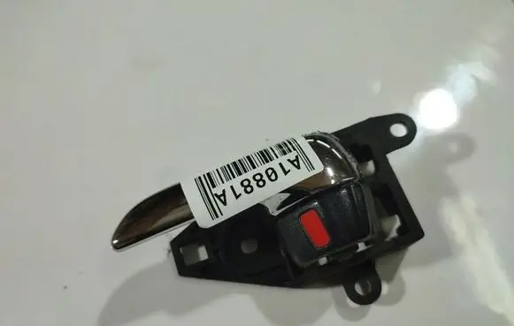 Toyota Avensis Verso Rear door interior handle
