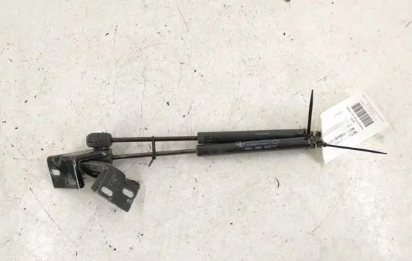 Mercedes-Benz E W124 Tailgate strut A1247500436 1247500436