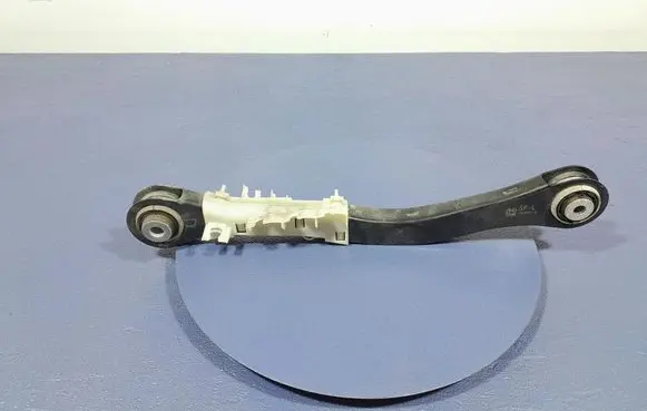BMW X5 E53 Rear control arm 6878029