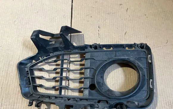 BMW 4 F32 F33 Front bumper lower grill 51118054508 15857711
