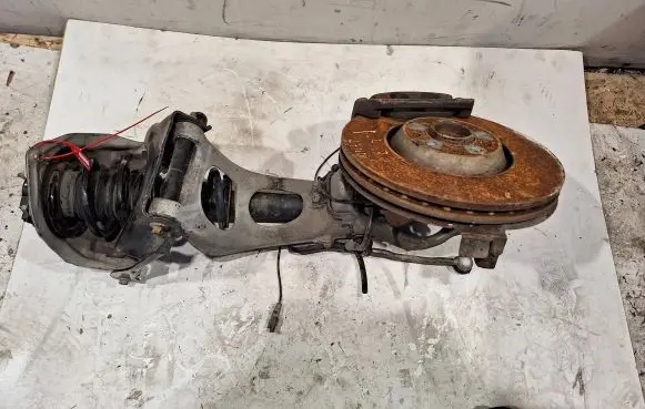 Peugeot 407 Front shock absorber/damper