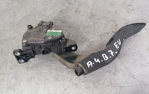 Audi A4 S4 B7 8E 8H Accelerator throttle pedal 8E1721523C