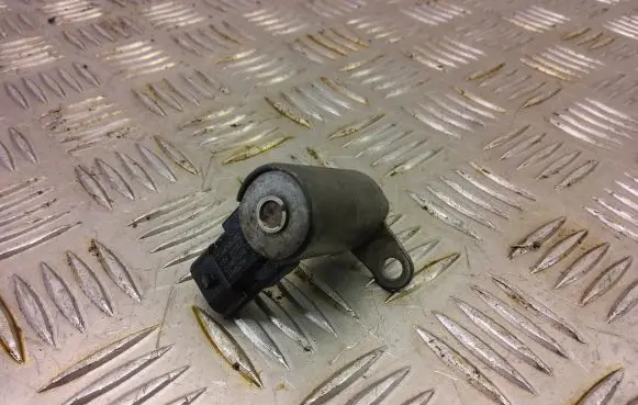 Alfa Romeo Stelvio Oil pressure sensor 670052789