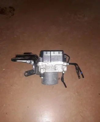 Toyota RAV 4 (XA40) ABS Pump 4454042311 8954142581